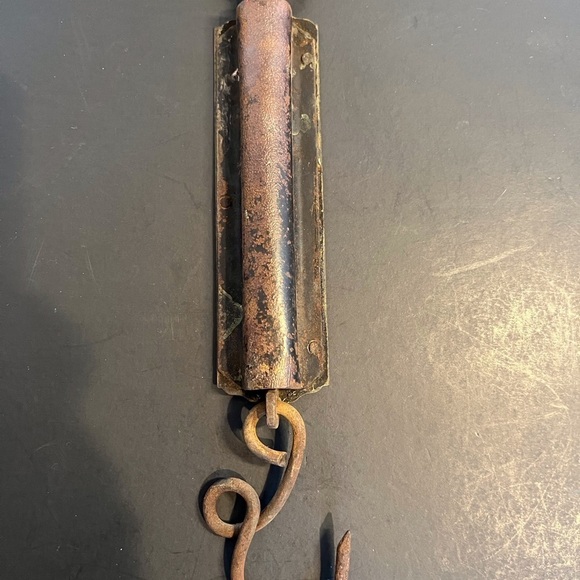 Antique Brass Spring Scale Weighs up to 12 Pounds - Picture 6 of 6